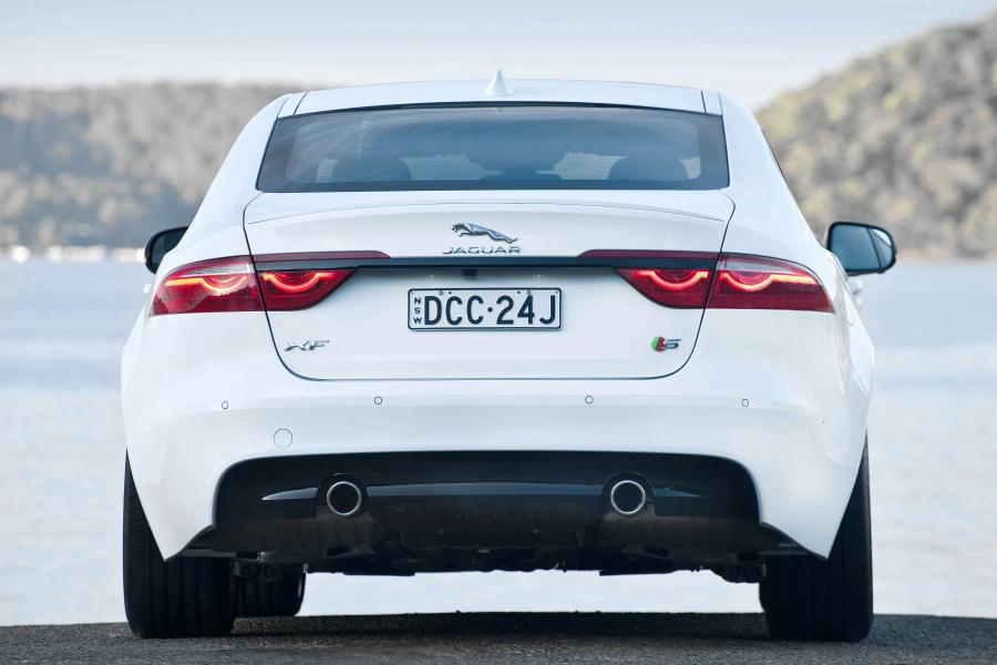  Jaguar XF S 2016 года  (AU) (фото 13 из 31)